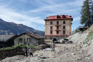 Les fouilles ont été entreprises à quelques dizaines de mètres du Grand Hôtel du Cervin